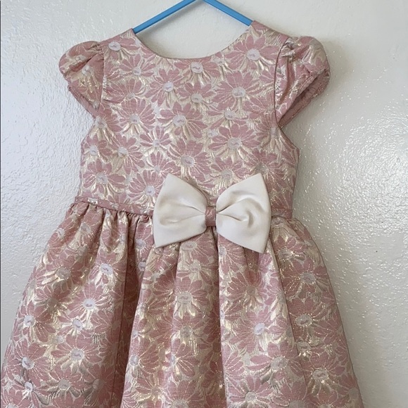 Beige, gold and pink dress - Picture 4 of 4